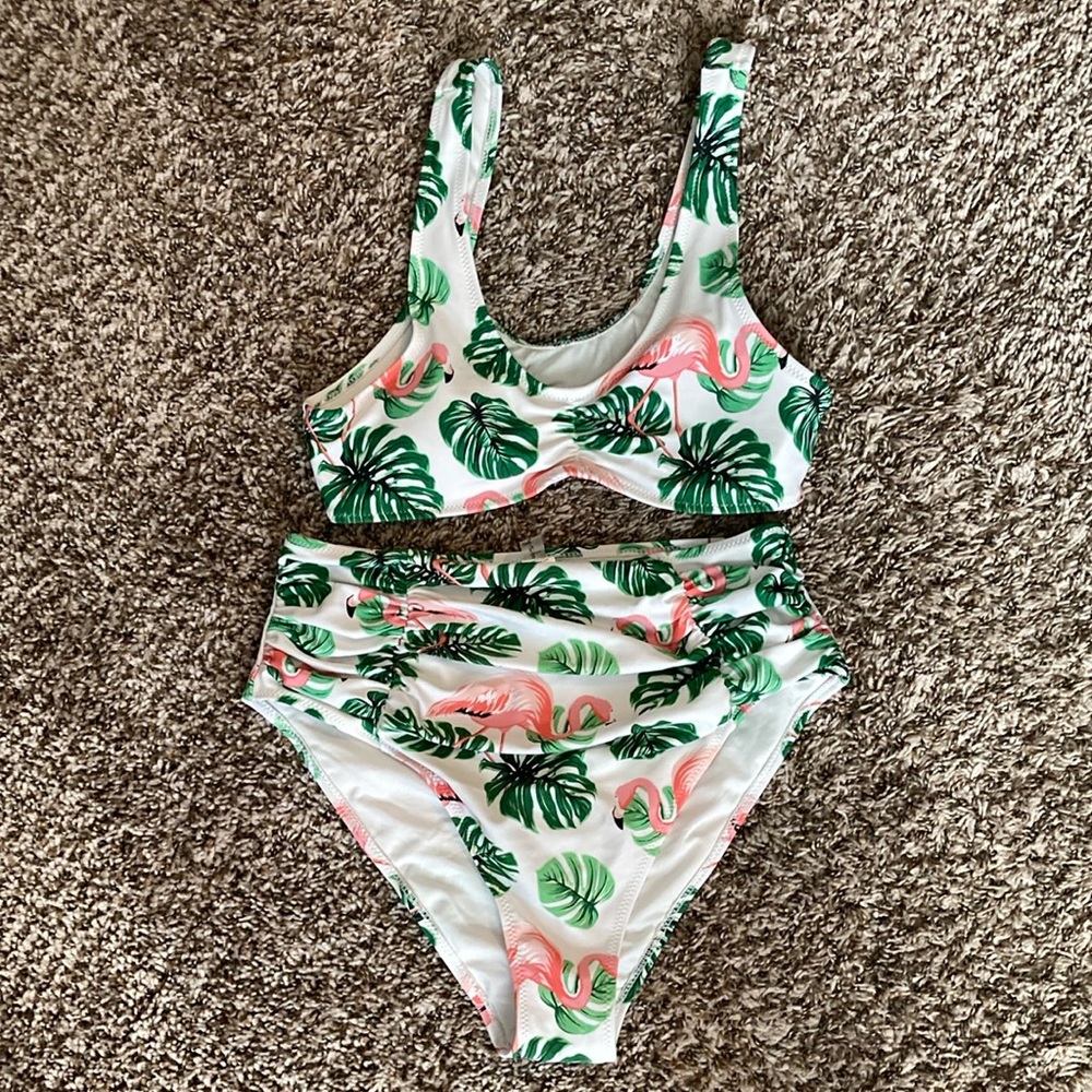 Cupshe Green and Pink Botanical Bikini